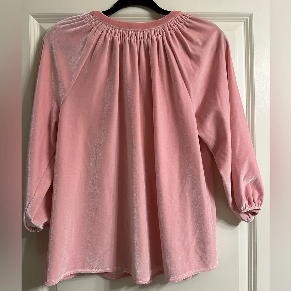 Crown & Ivy Soft Pink Blouse - Picture 5 of 5